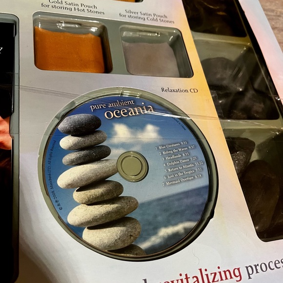 NIB Hot & Cold stone massage book and kit with CD, wooden Spoon, book and more - Picture 9 of 16